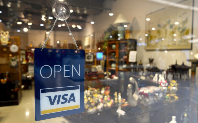 boutique-SAUZE-min_open_sign_visa_sign_open_store_sign_visa_credit_card_business-810443